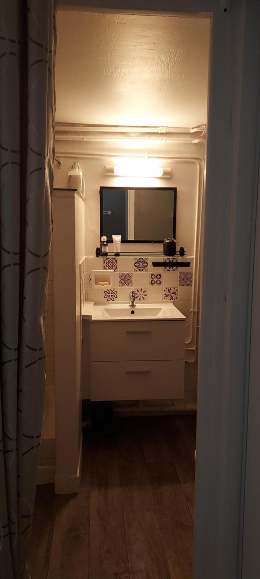 Independante Avec Salle De Bain Privee Homestay